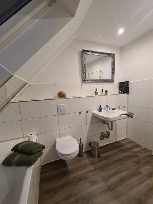 Pilgrims "Rosalie" Grosse Fewo Mit 3 Schlafzimmern, 1Bad, 2 Wc, Balkon, Fast Internet Brilon Exteriér fotografie